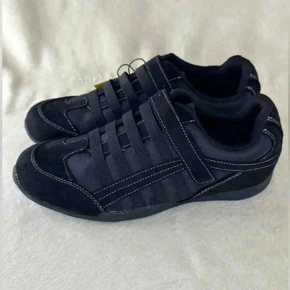 Smart Fit Other - Cayden Runner Smart Fit Black Athletic Shoes Size 5 New in Box (one pair)